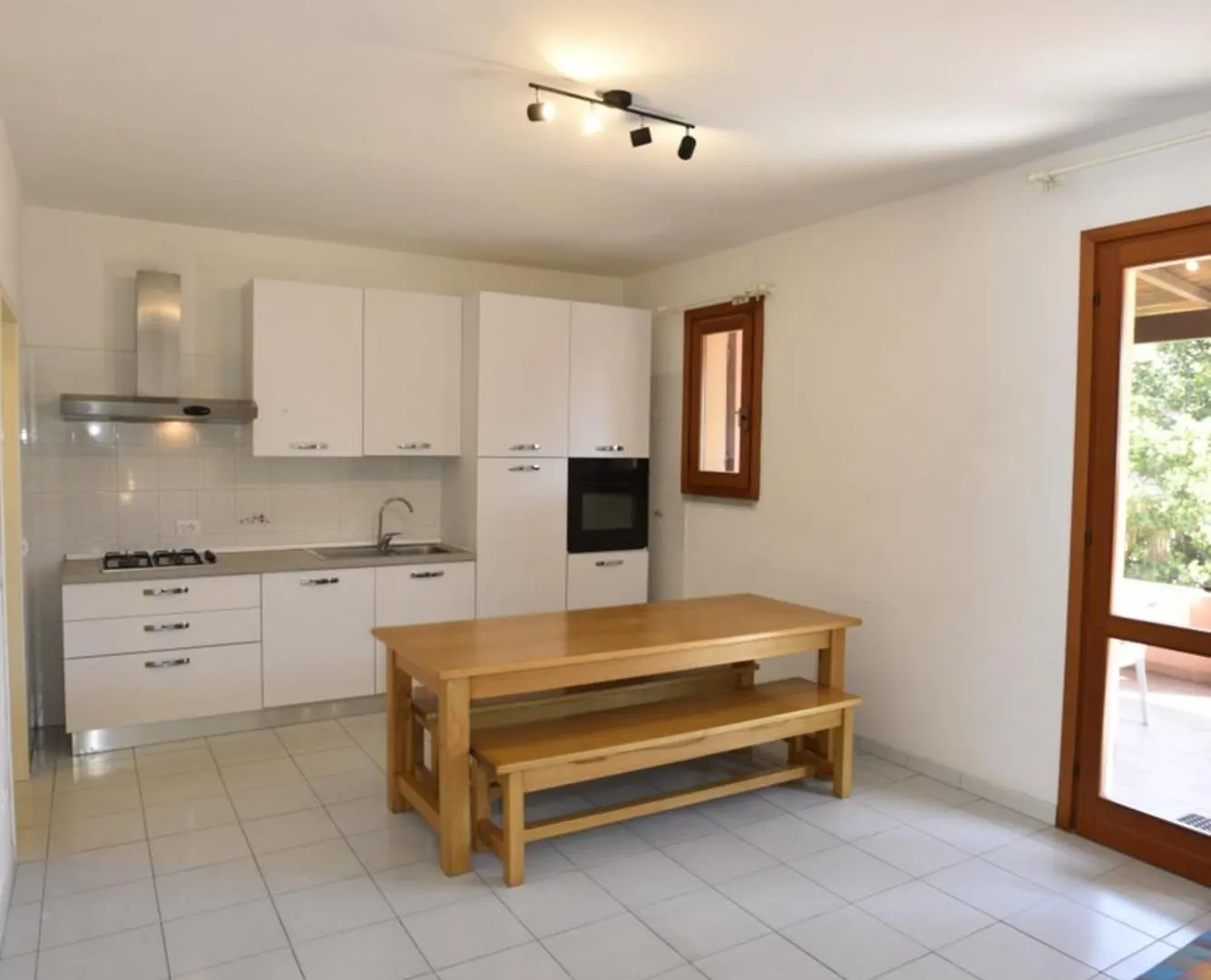 Casa Vacanze Rosa Dei Venti - Clima, Terrazze E Biciclette Pila  0*, Pila (Livorno)